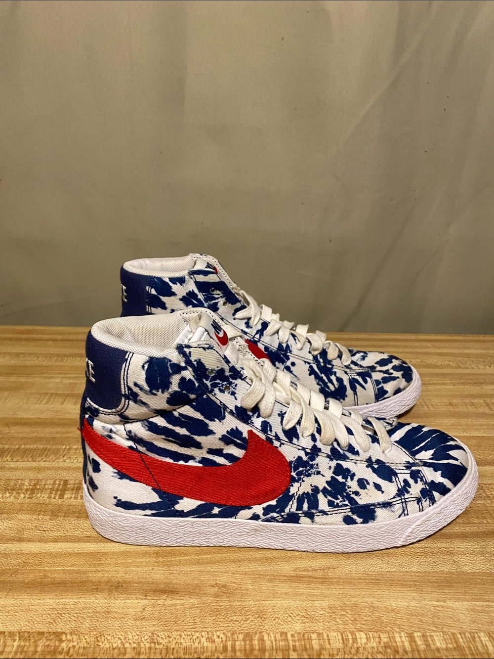 Nike Blazer Mid SE Tye-Dye  CZ7882-600 University Red White Blue  7Y